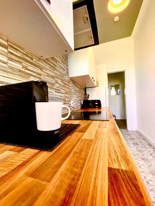 Anchored Homely Apartment In Historic Centre Пейзли Екстериор снимка